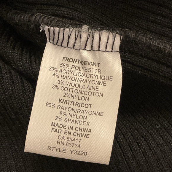 Linea Domani Mixed Media Sweater Jacket with Snap and belt. - Picture 8 of 8